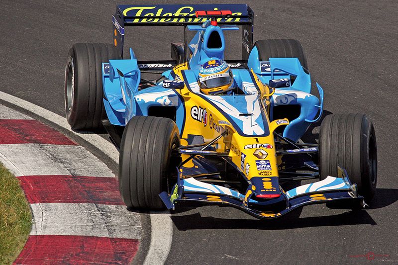 800px-Fernando_Alonso_2006_Canada.jpg